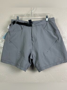 REI Gray Stretch Hybrid Women's Athletic cycling Shorts with Built-In Belt